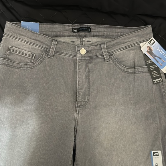 Women’s crop - Picture 2 of 5